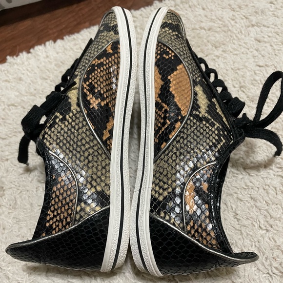 Marc by Marc Jacobs Two Tone Python Embossed Leather Sneakers - Picture 7 of 11